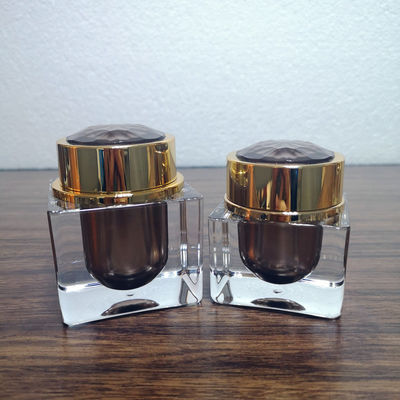 Yüksek kaliteli 15g 30g 50g kahverengi plastik PMMA akrilik glod kaplama krem kavanoz tedarikçi kozmetik ambalaj